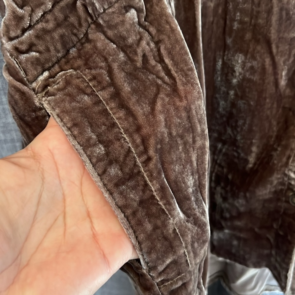 Wishlist dusty lavender velvet button down shirt with pockets size S/M - Picture 5 of 7